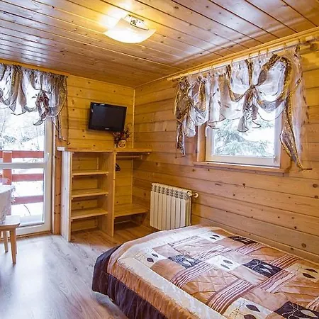 Mroz Lodge *